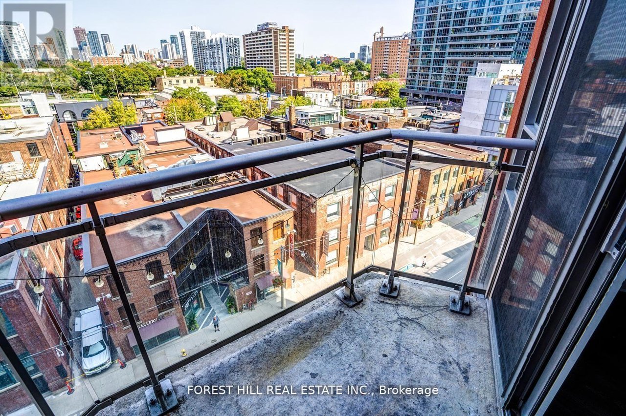 255 Richmond St E, #816