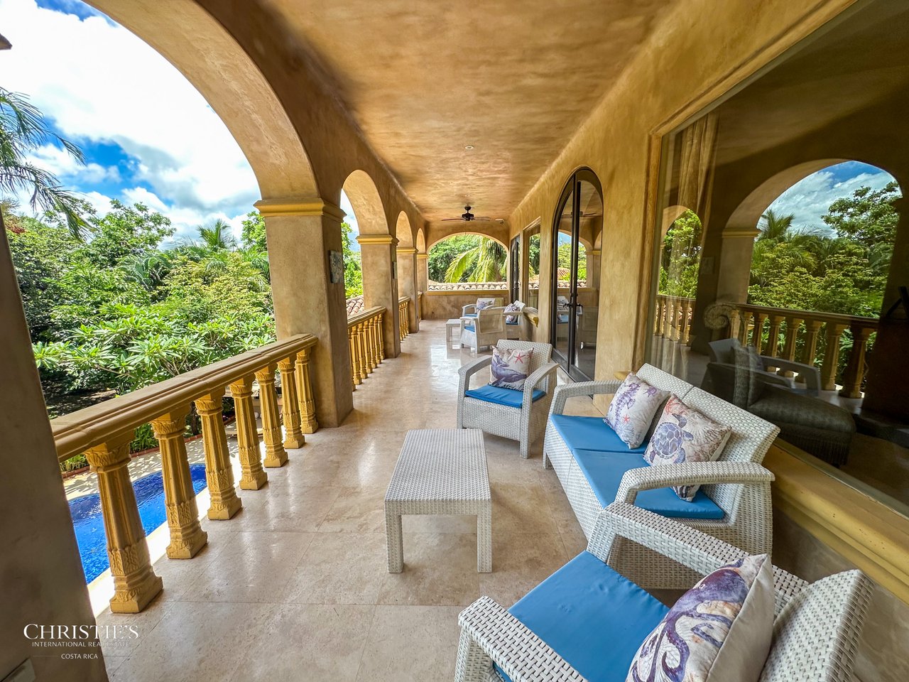 Golf-Front Tuscan-Style Estate – Villa Tuscana
