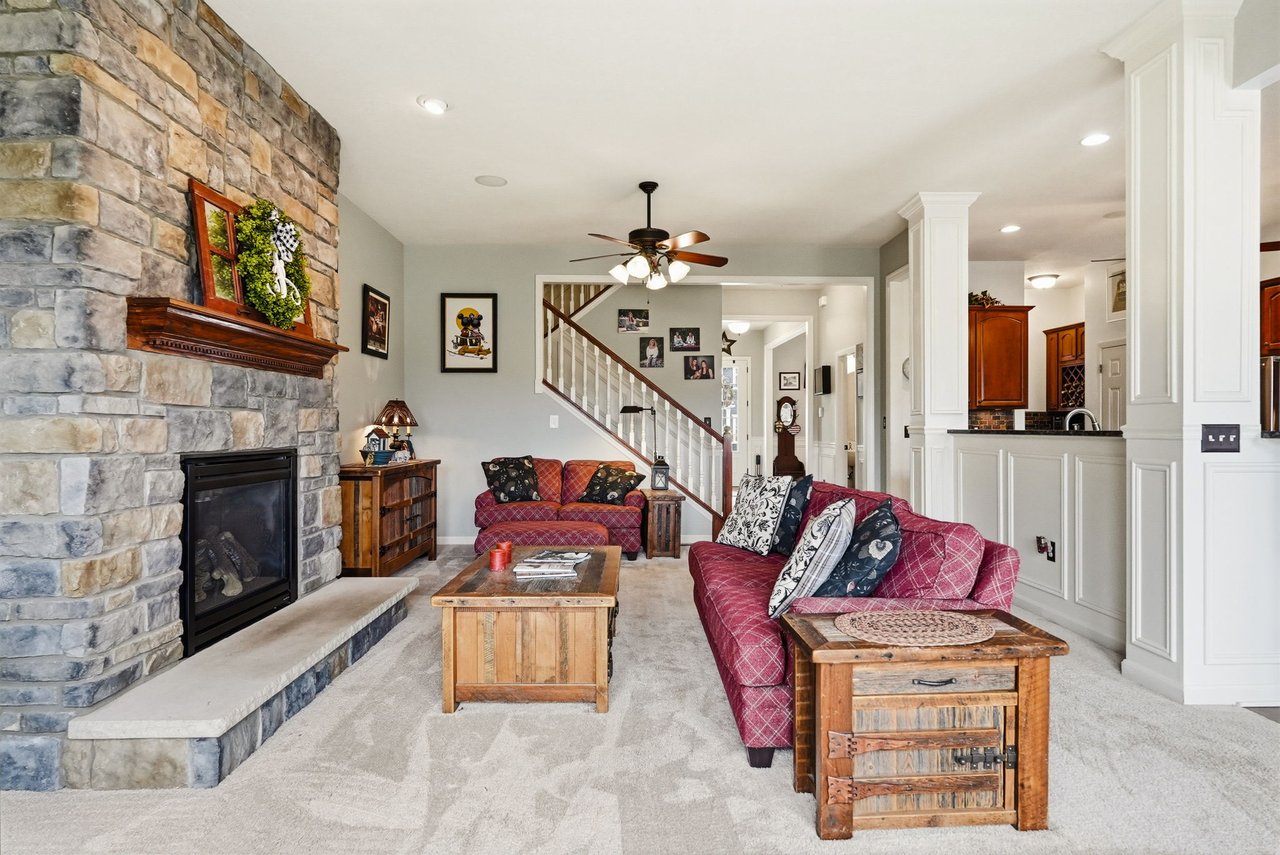 EXCLUSIVE LISTING  -  1234 Newbury Highland