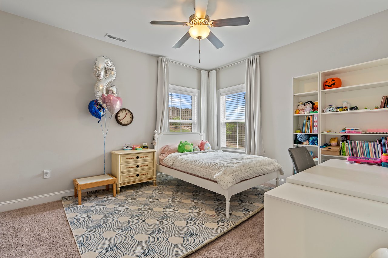 LARGE, GORGEOUS HOME - MADISON CITY SCHOOLS!