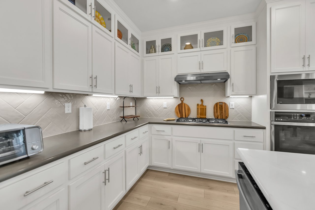 401 Confederation Court