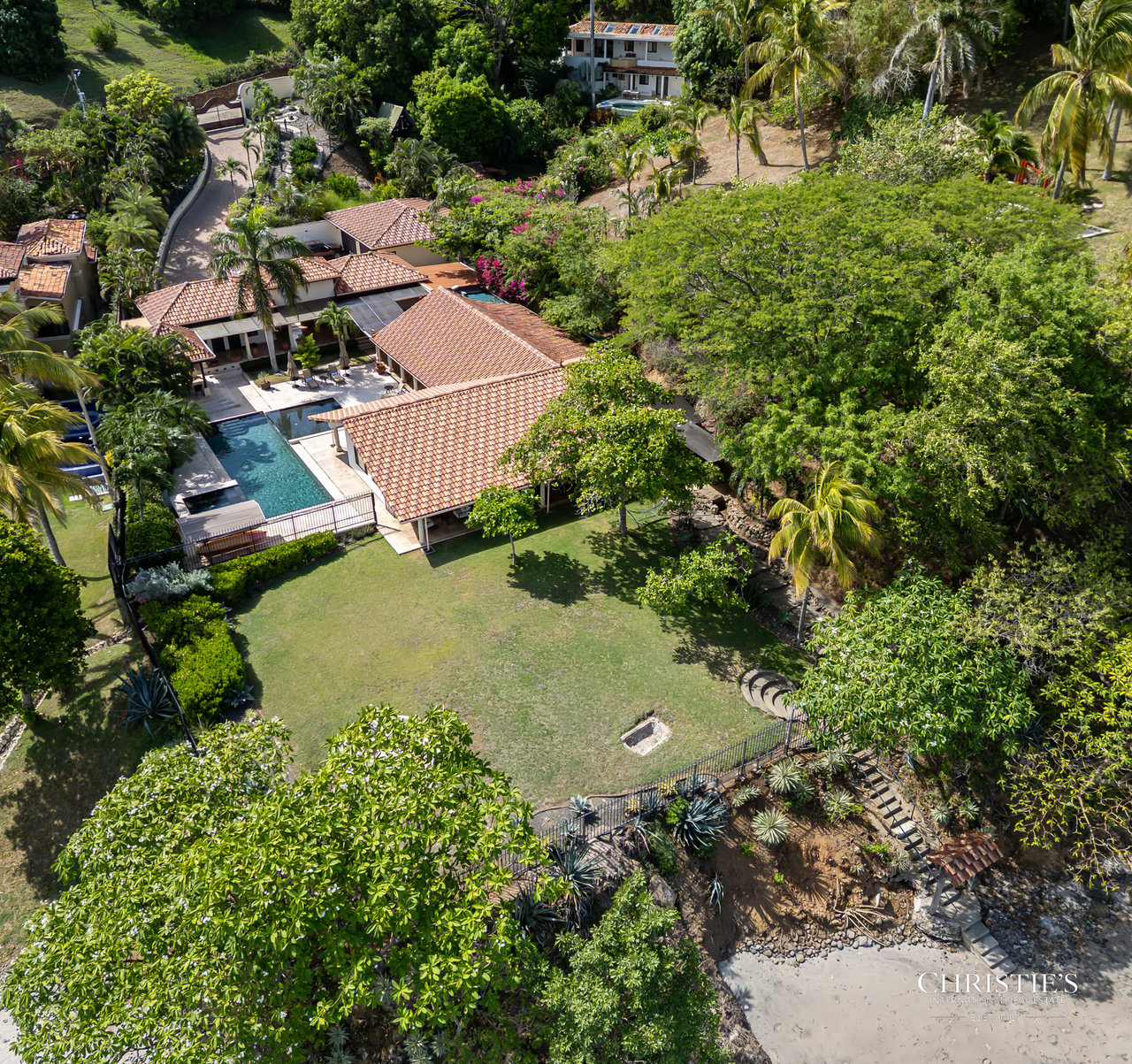 Casa Playa Bonita | Beachfront Luxury Estate in Playa Flamingo