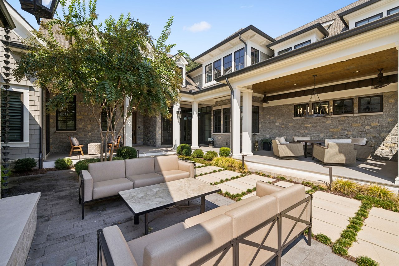 8813 Drosera Cir