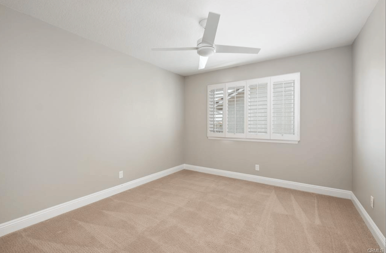 23921 Catbird Court