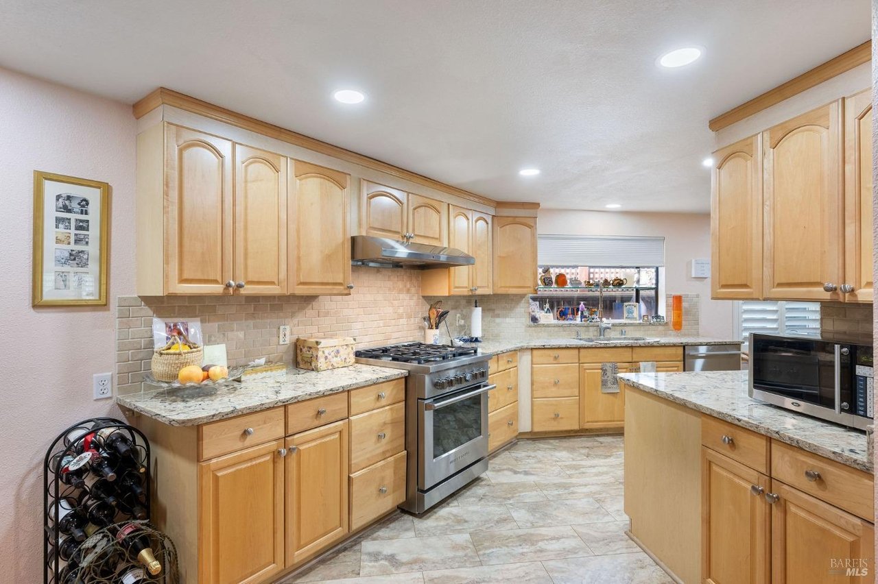 2 La Cuesta Ct, St. Helena