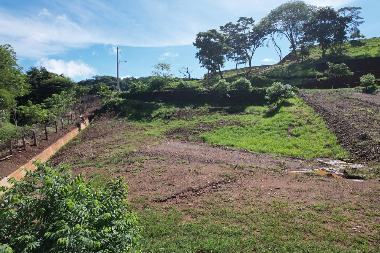 Alma Verde Lot #21 | Prime 846 m² Lot in Alma Verde – Gated Community Just Minutes from Tamarindo & Playa Flamingo