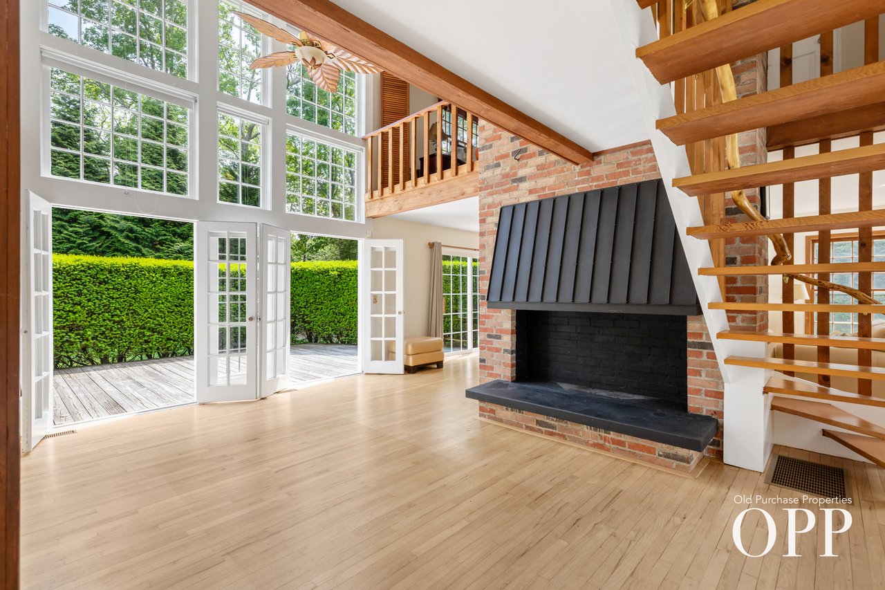 2/3 Acre Gem in the Hamlet