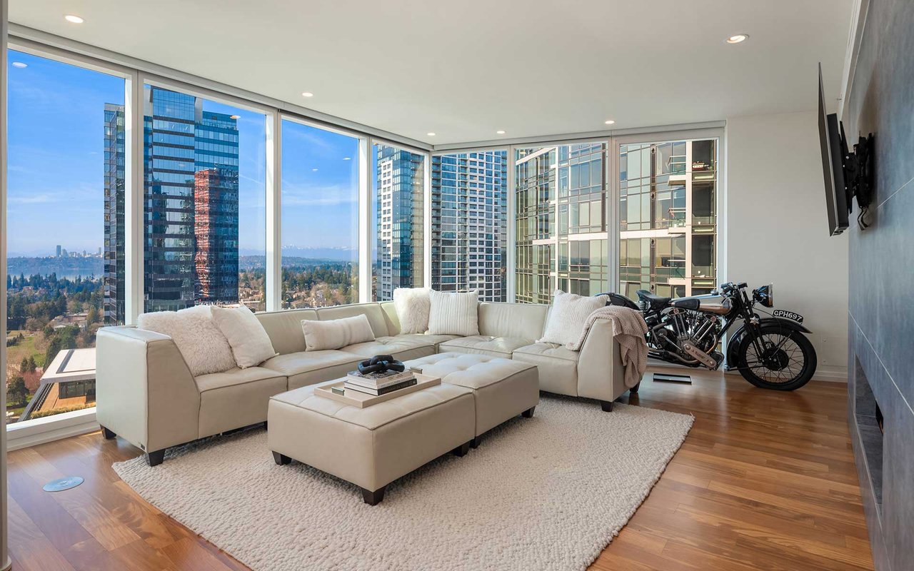 The Vibrant Downtown Lifestyle Awaits at Bellevue Towers