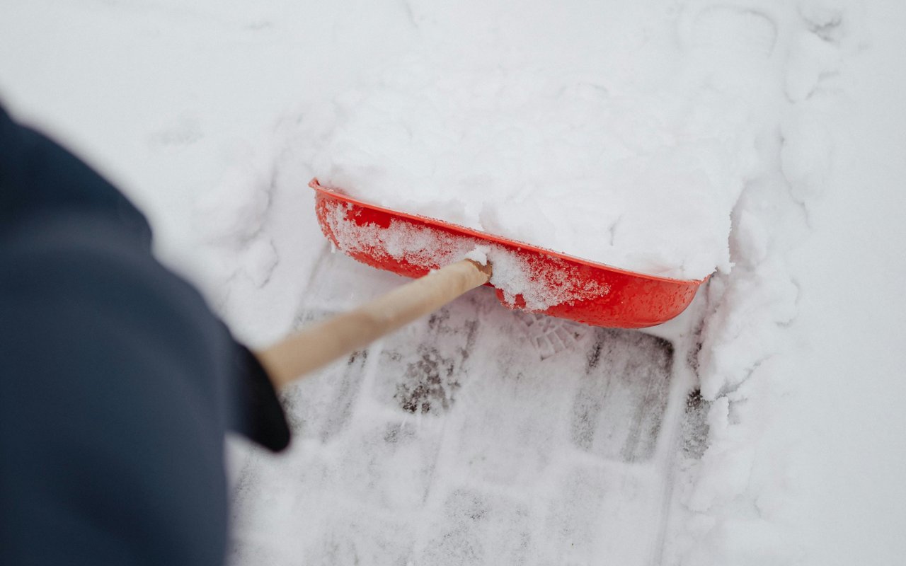 How to Maximize Curb Appeal in a Northern Michigan Winter