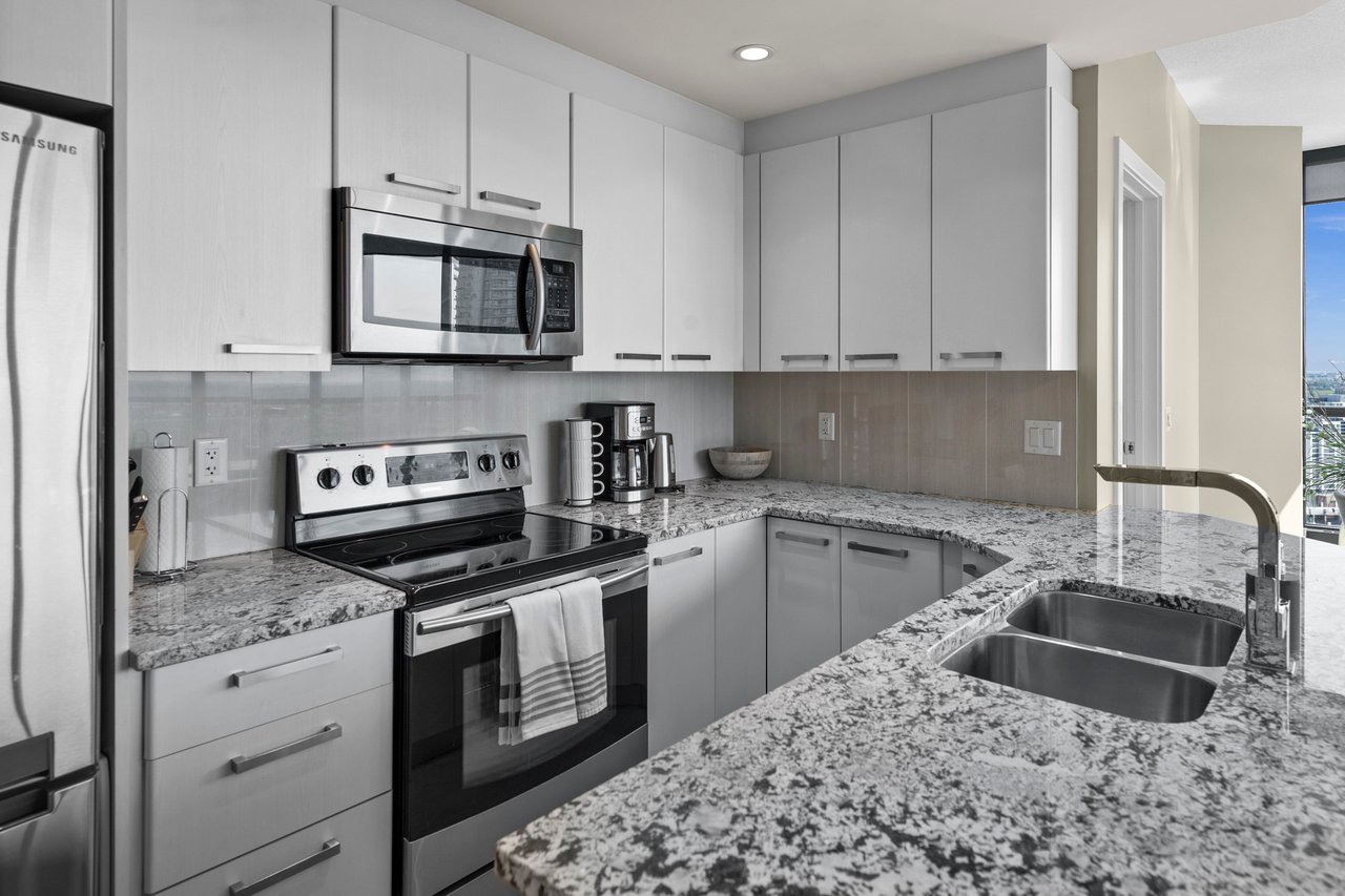 225 11 Avenue SE Unit: 2605