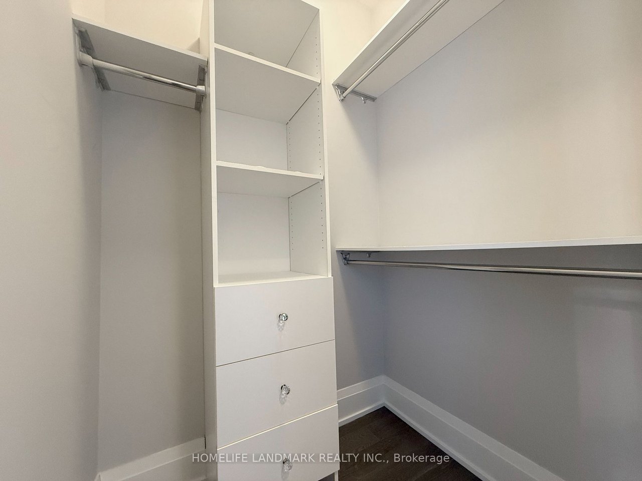 LAGO AT THE WATERFRONT 