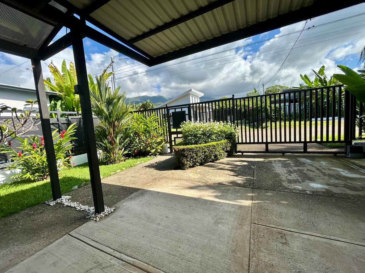 Walk-to-Everything Uvita Retreat | 3BR Home Minutes from the Beach