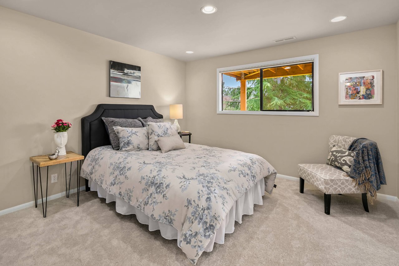 9615 California Ave SW