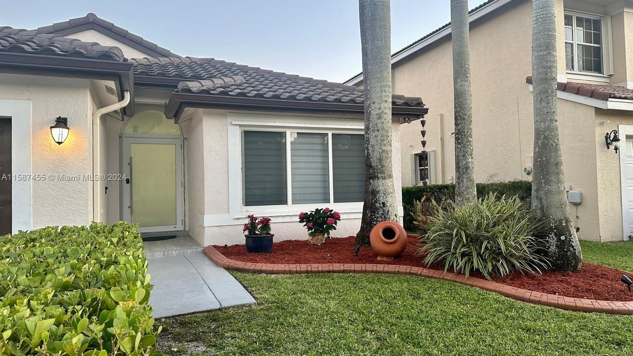 18226 SW 29 St Miramar
