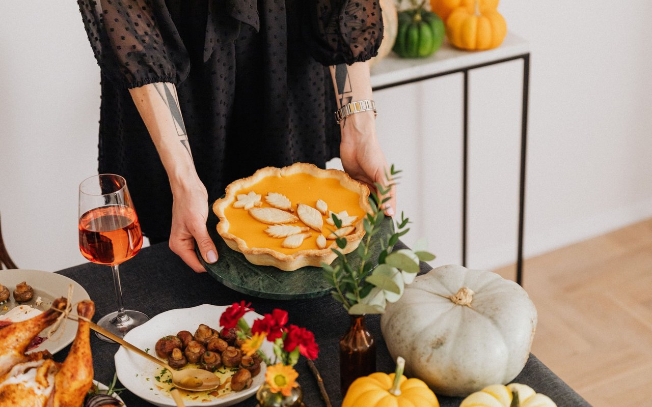 Hosting Thanksgiving At Your New Home? Here Are Last-Minute Tips to Get Ready