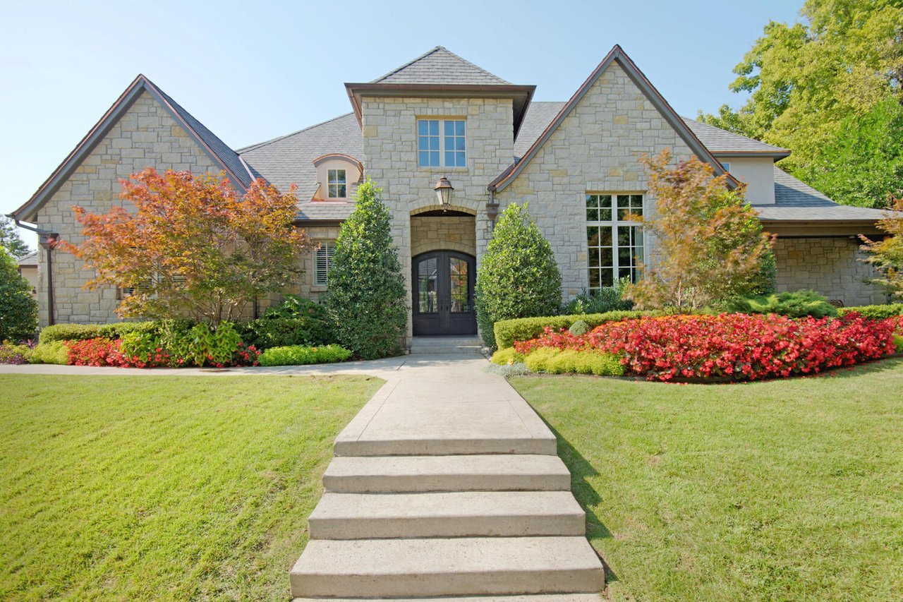 The Magic of Midtown Tulsa: Why Maple Ridge, Forest Hills, Ranch Acres, Florence Park, and Woodward Park Neighborhoods Are the Best Places to Live in 2026