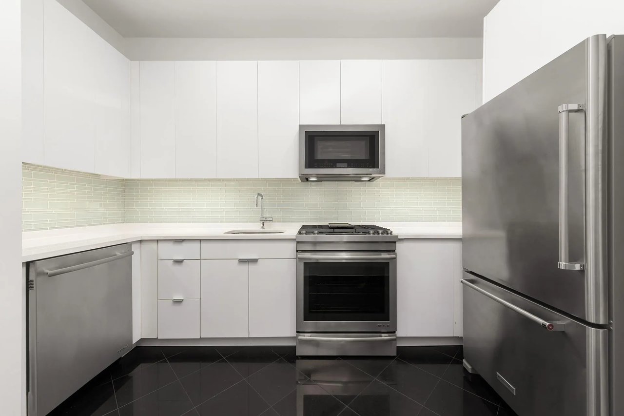 226 E 67th St Maisonette
