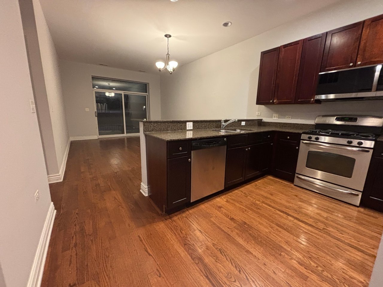 2409 W Catalpa Ave Unit 205