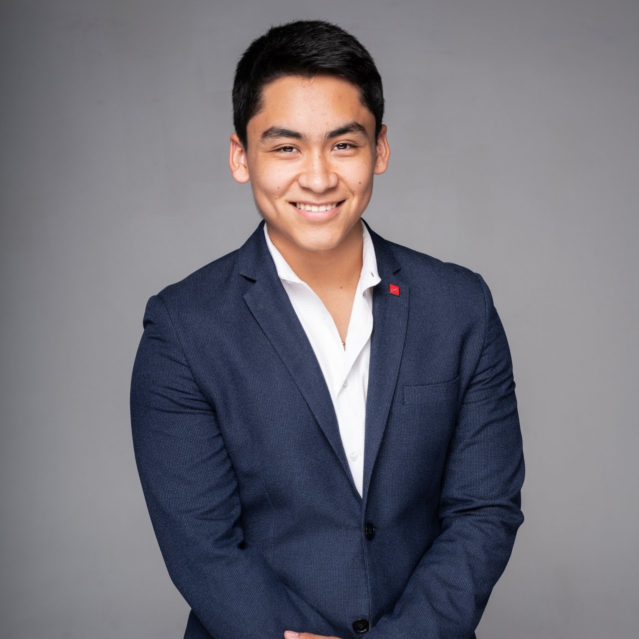 Alan Arciniega North Bethesda, MD Real Estate Agent Headshot