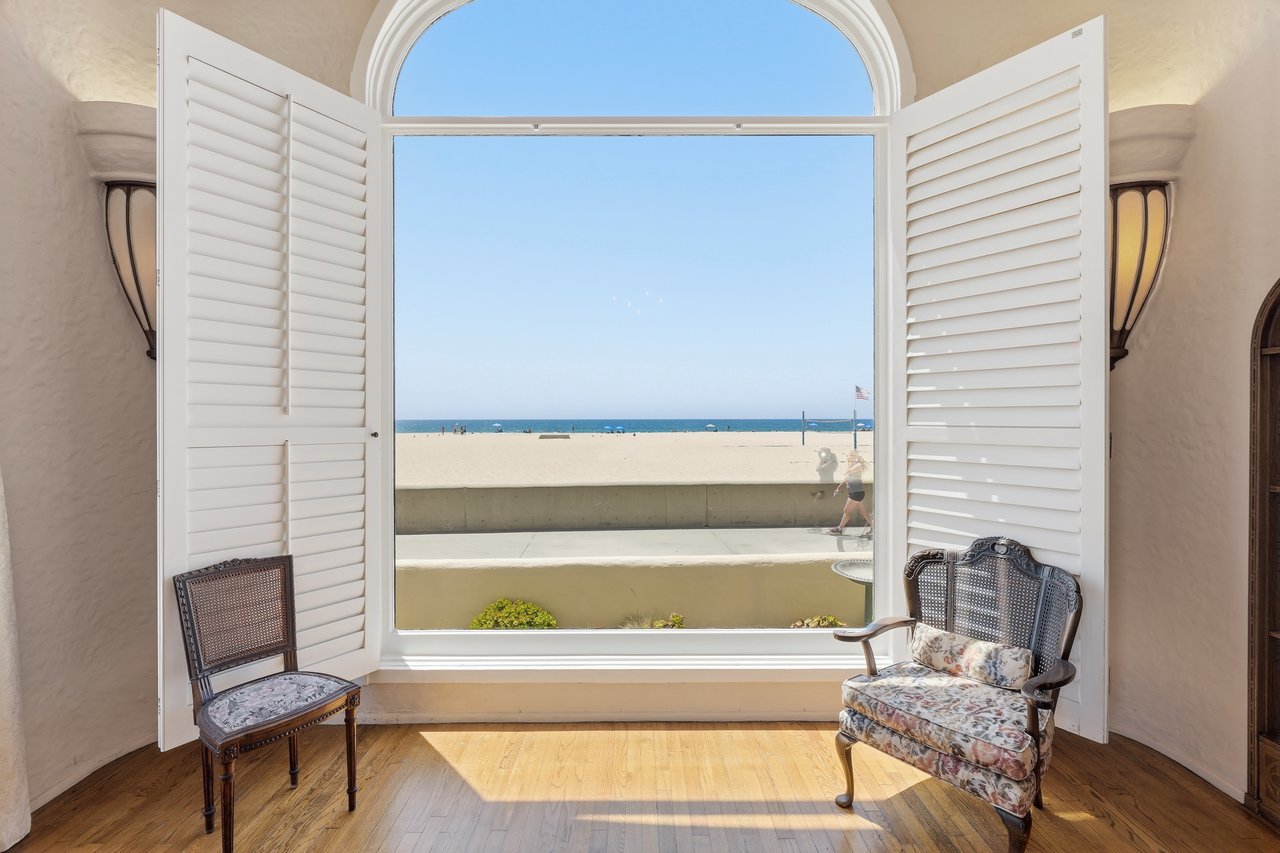 1602 The Strand (Entire Property)