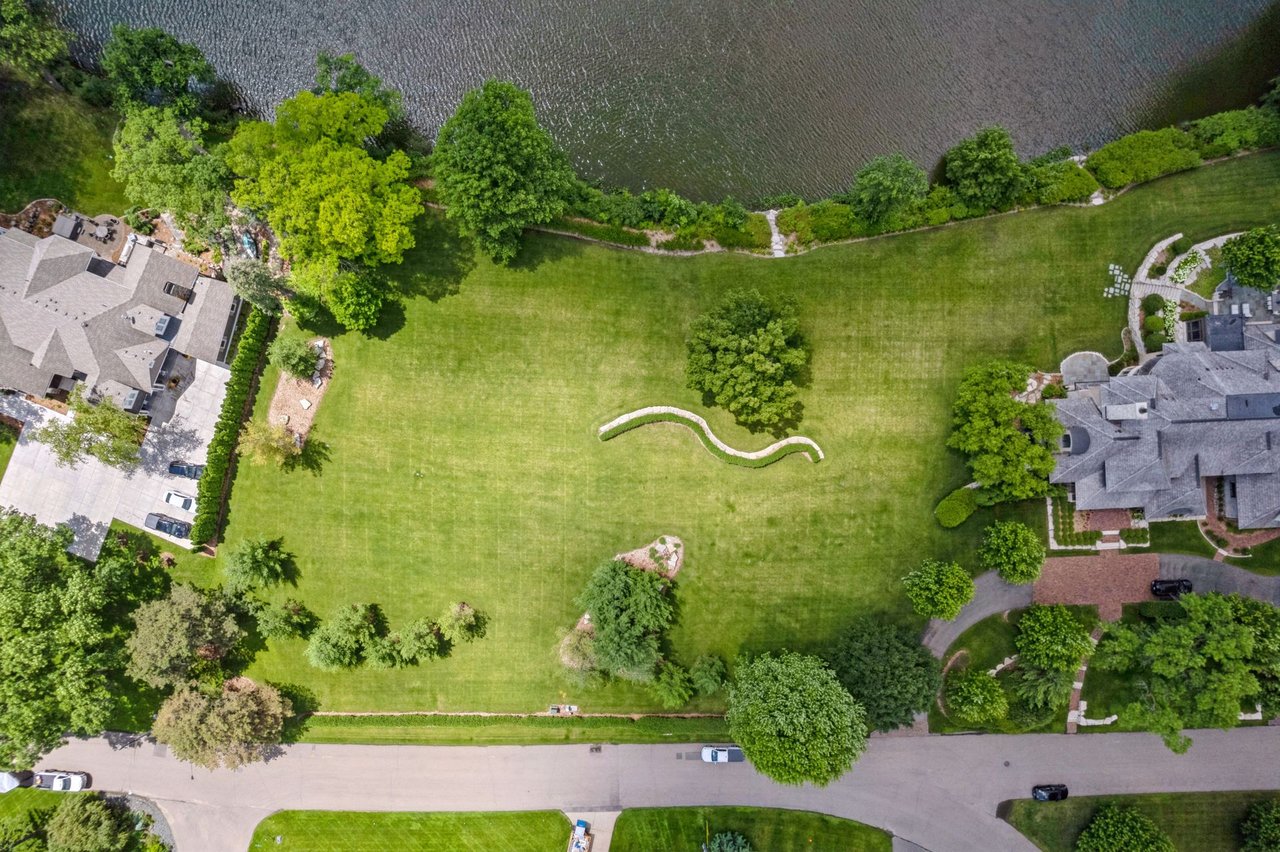 5212 + 5216 Dundee Road, Edina