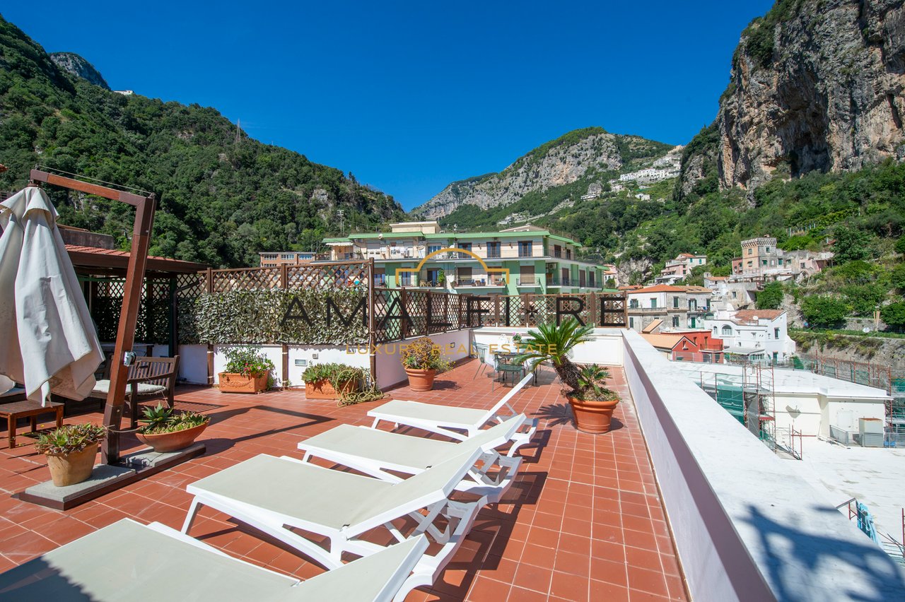 Panoramic Penthouse Amalfi Center