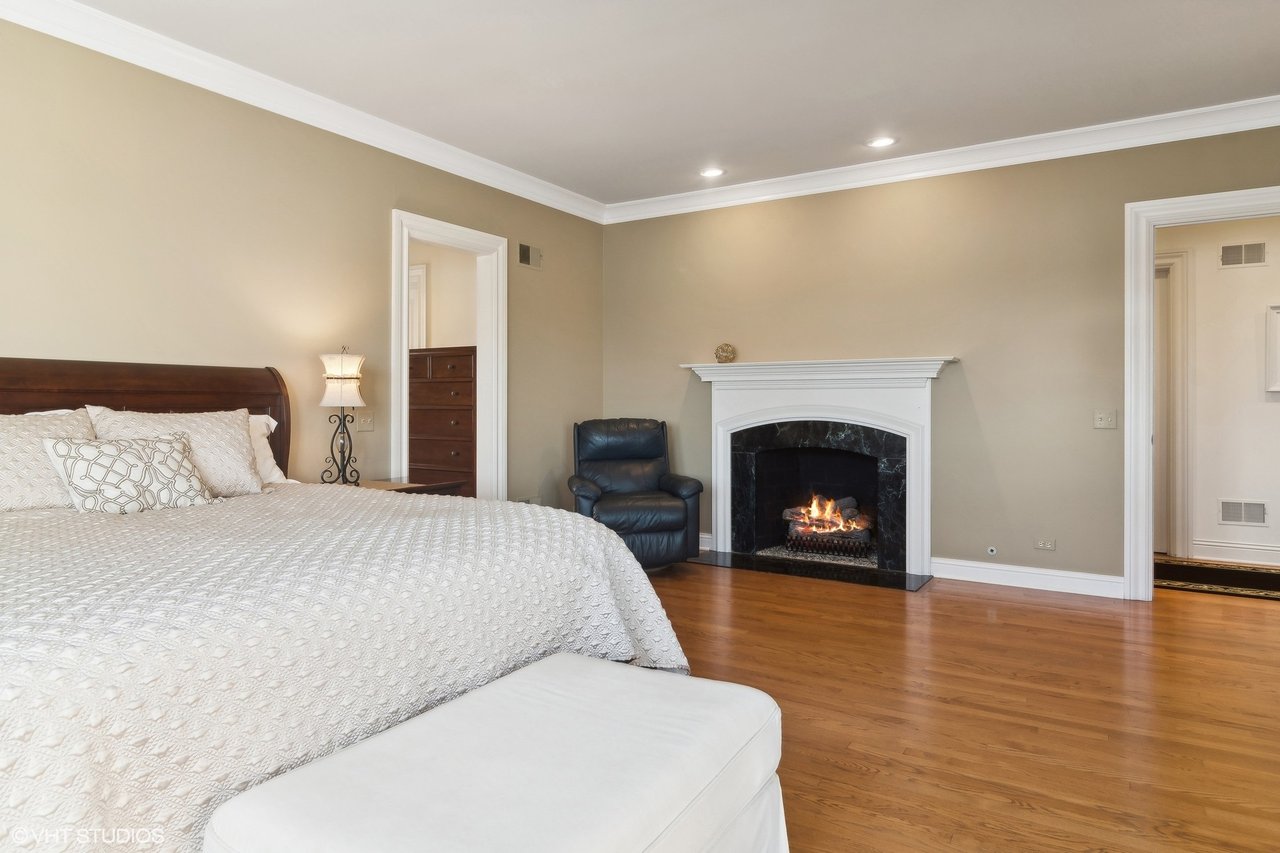 65 Round Barn Road