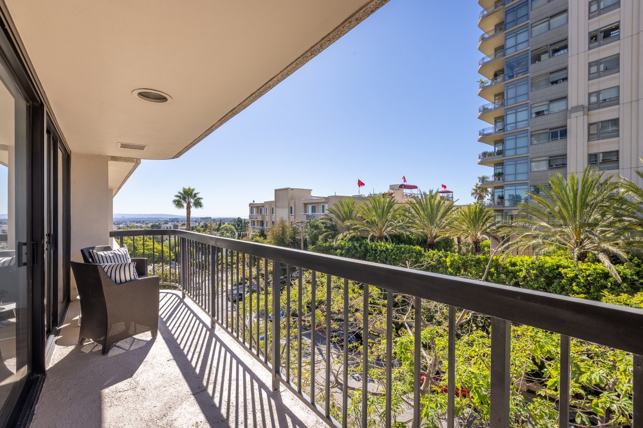 10790 Wilshire Blvd #301, Westwood
