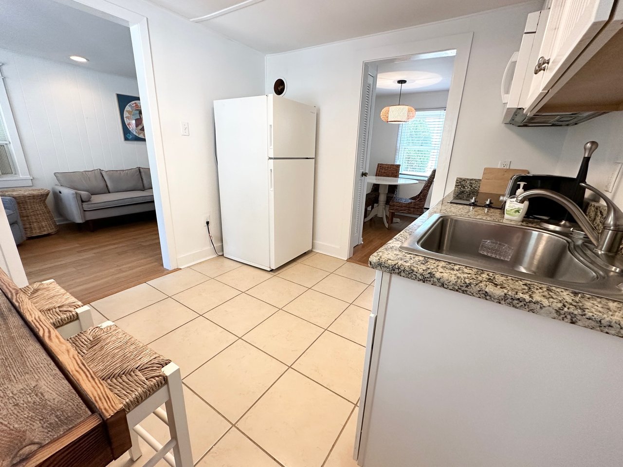 112 8th Street Beach Haven w/Cottage