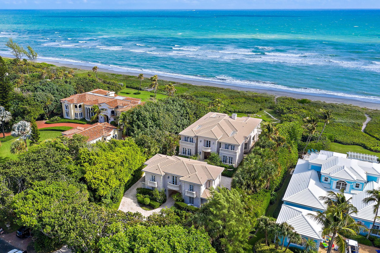 19 North Beach Road, Jupiter Island, FL 33455