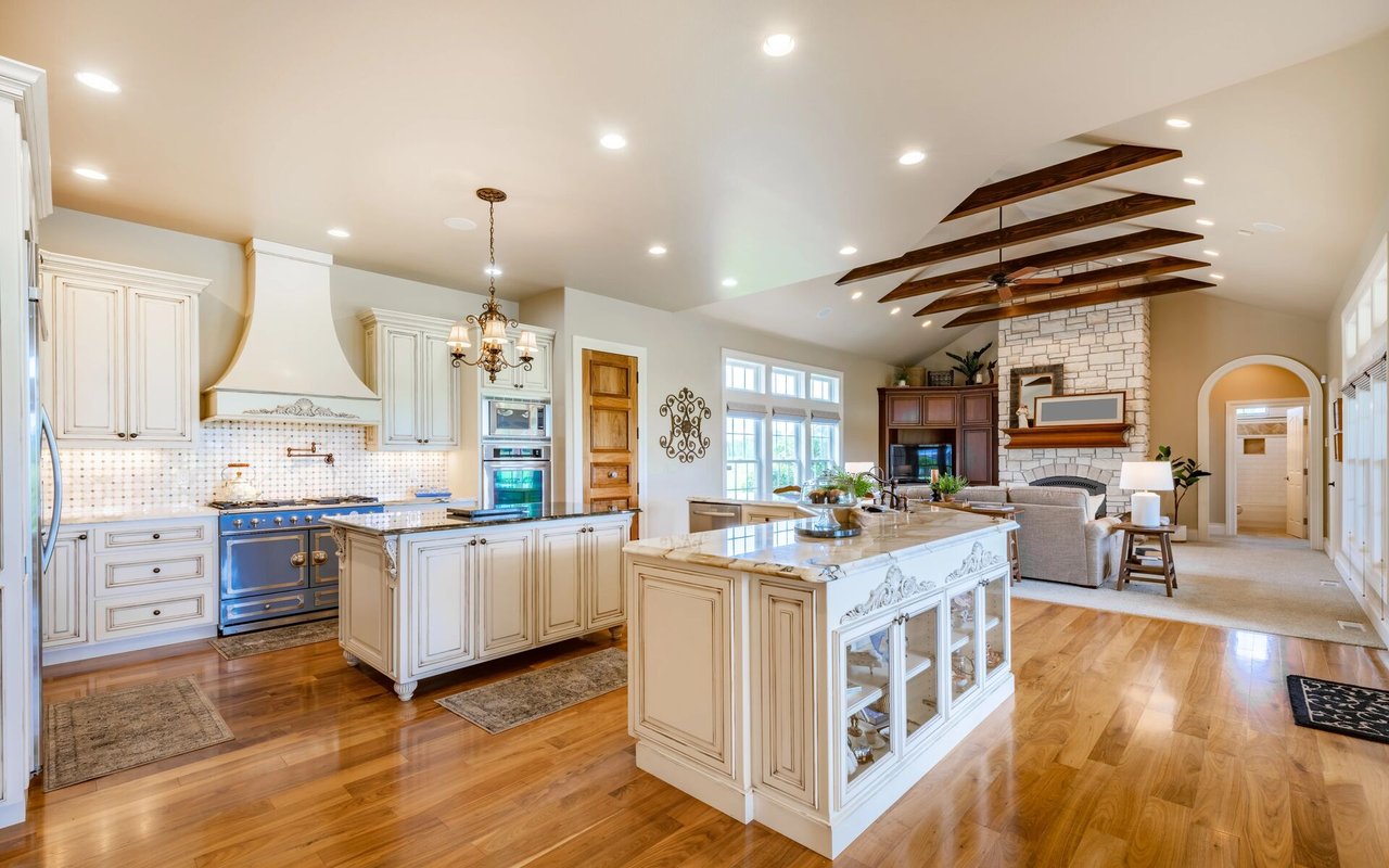 The Pet Owner's Guide To Buying A Home: 5 Things to Consider for Your Furry Friends