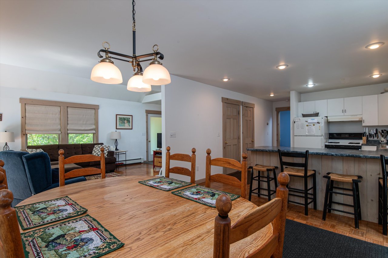 7 Carpenters Point Rd