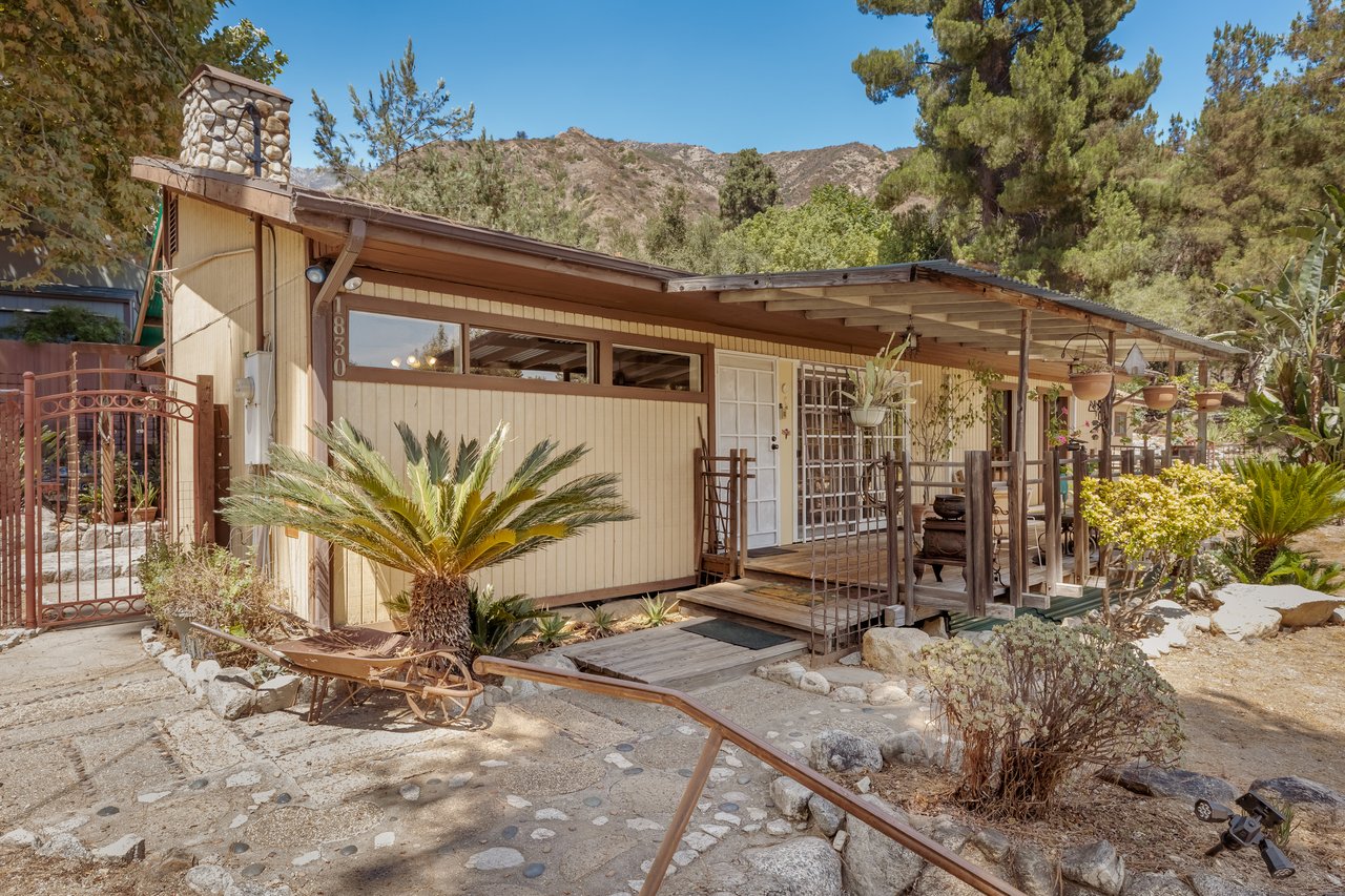 1830 Pasadena Glen Road
