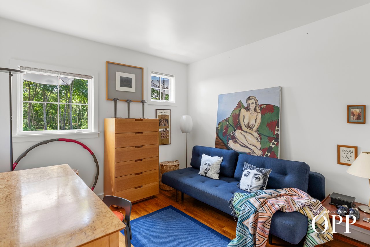 Impeccable Living on Nearly One Acre