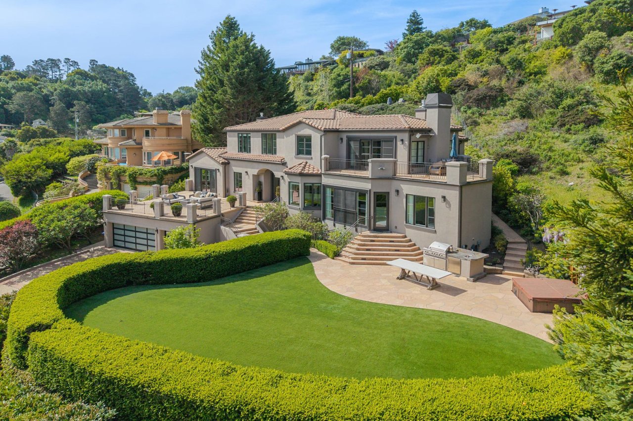  8 Hillcrest  