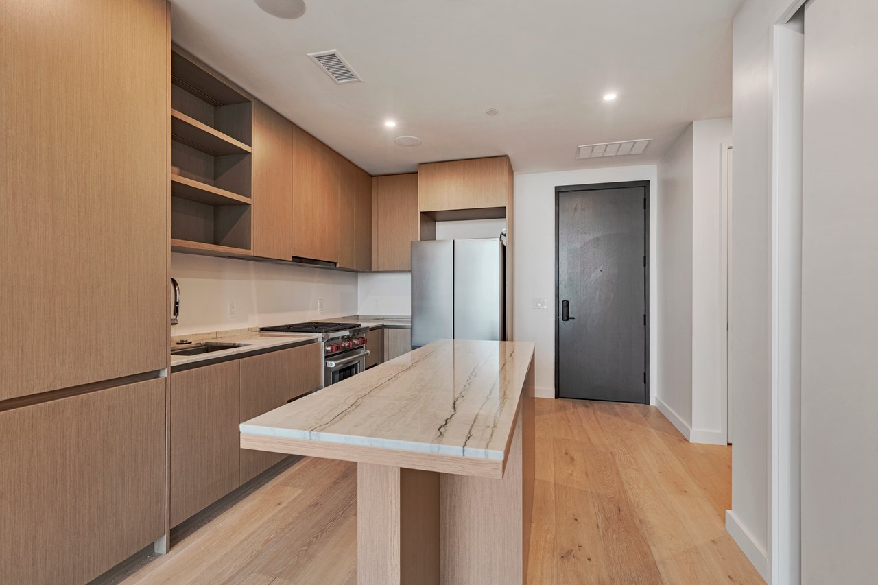 610 Davis St. #4406