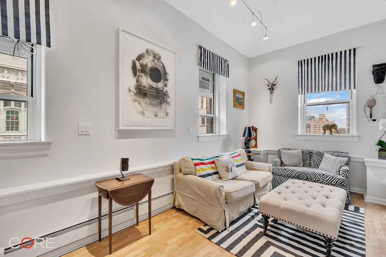 4 Lexington Ave, #9D