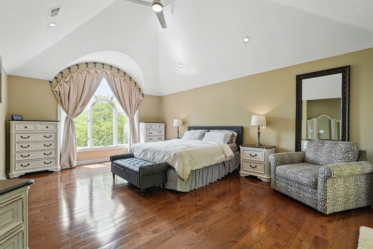 559 Normandy Ct