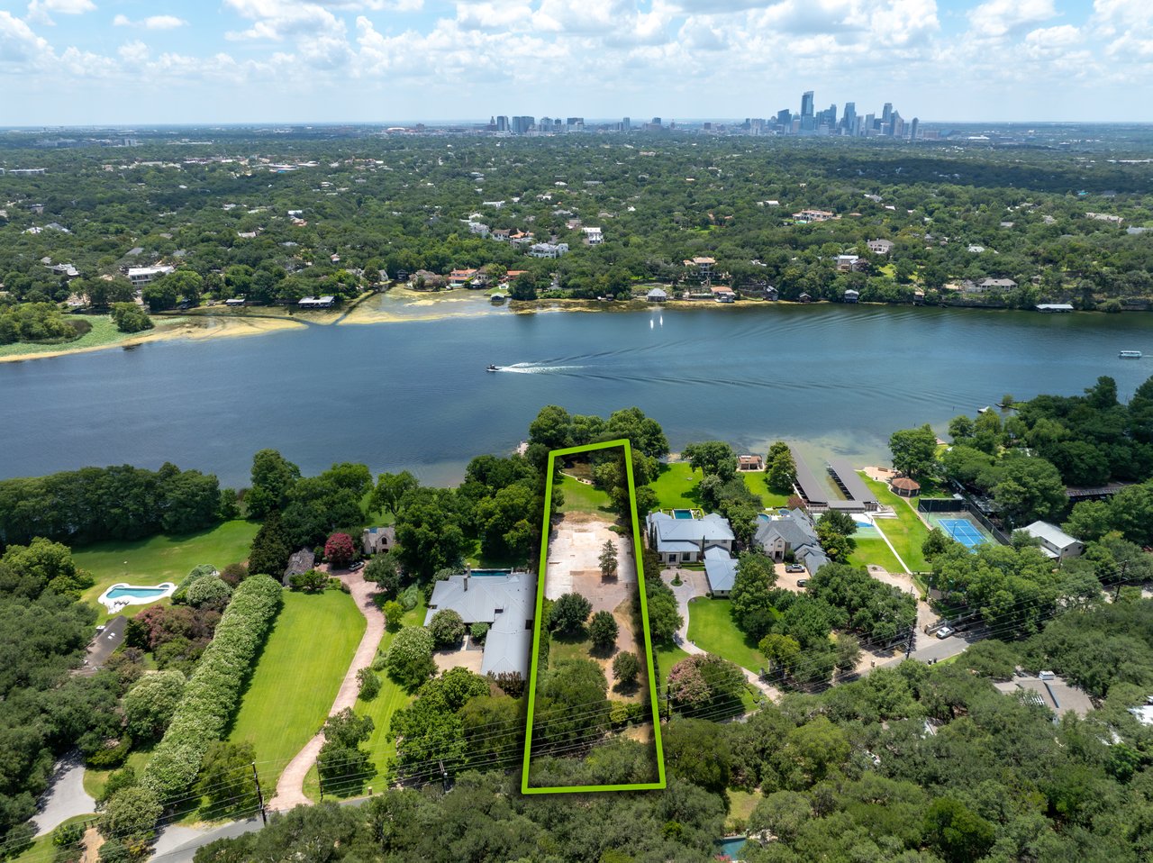 2611 Westlake Drive 