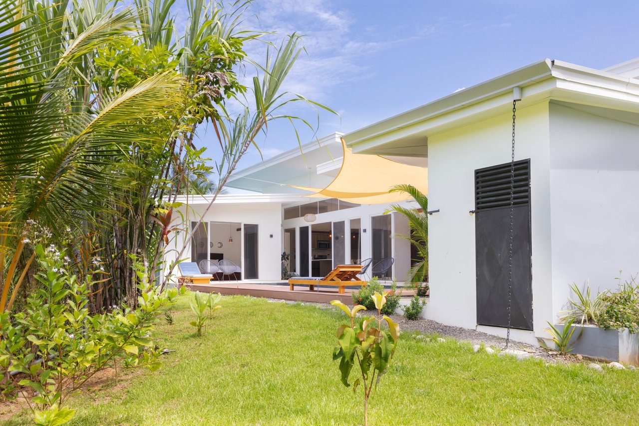Modern 4-Bedroom Home Near Whale’s Tail Beach