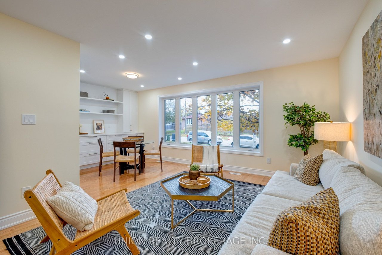 31 Lynnbrook Dr