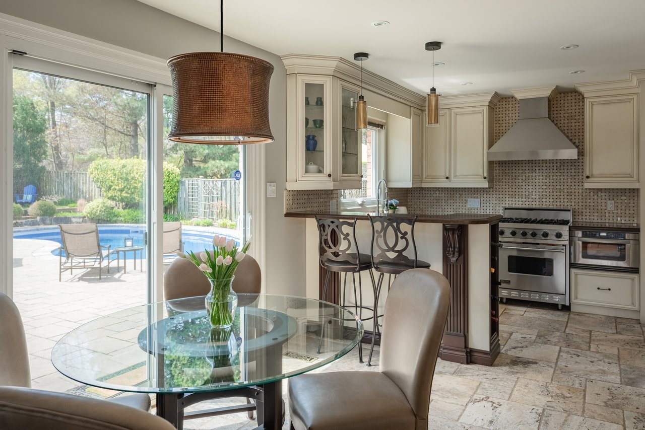 Family Oasis in Ford