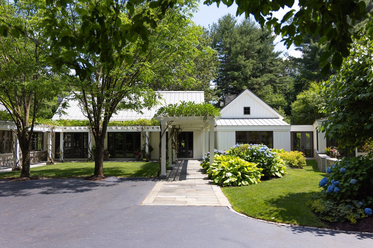 111 Walker Street