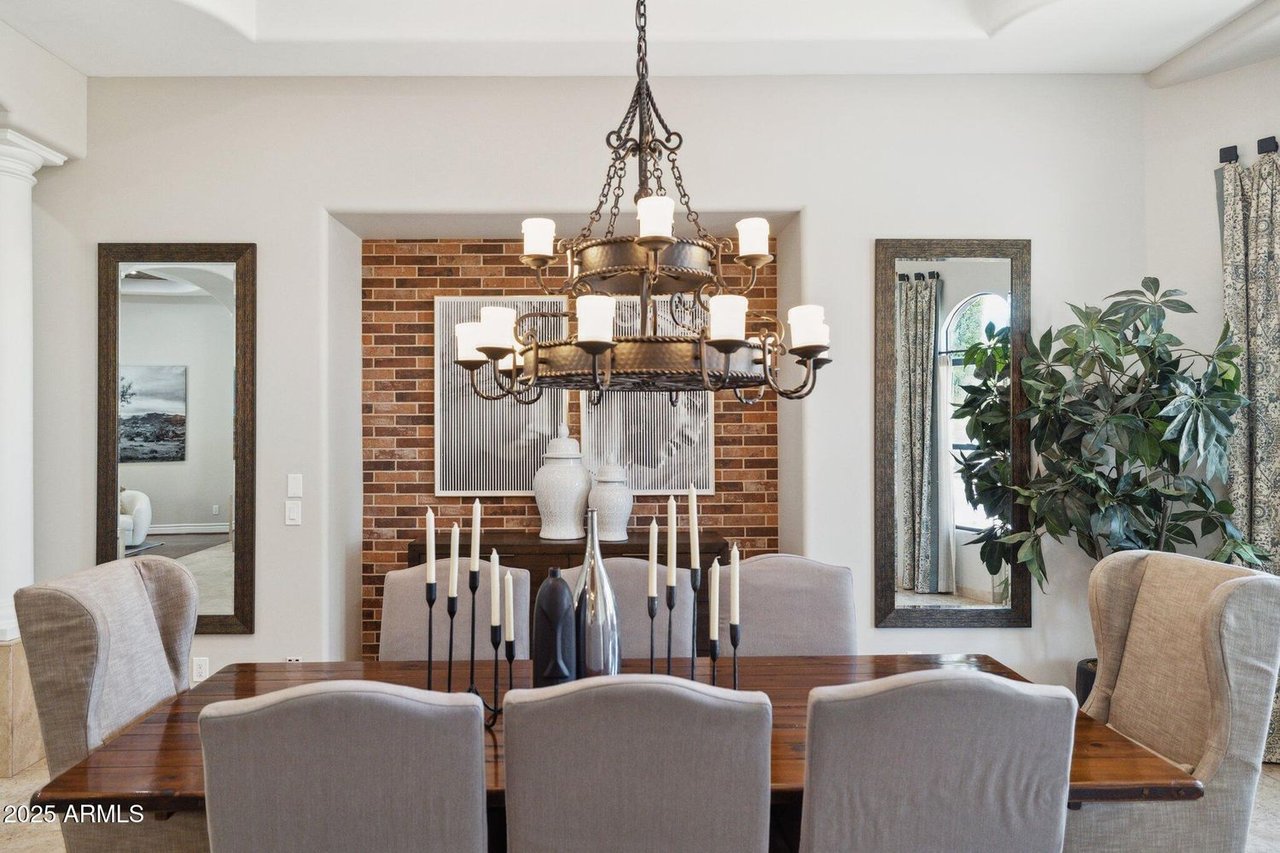 3731 E Halifax Cir 85205