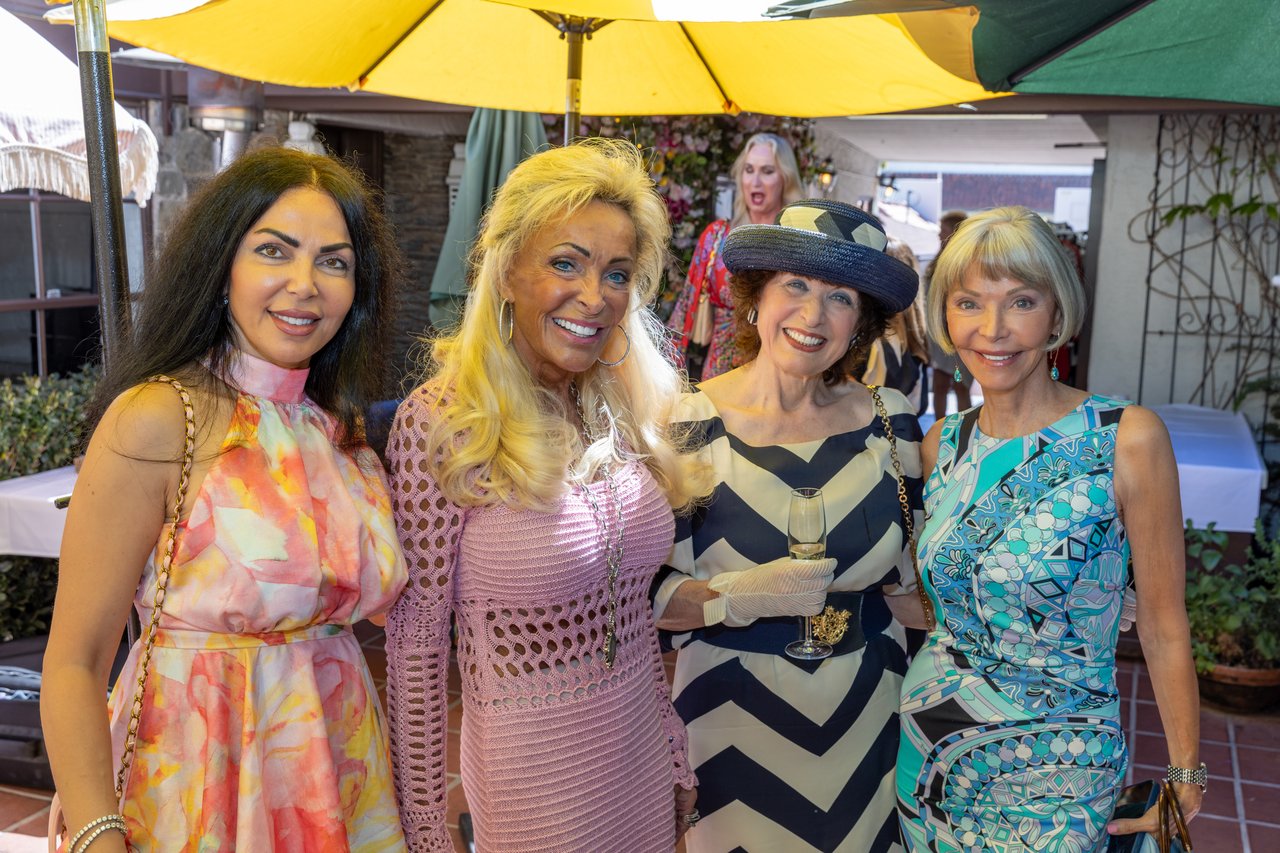 Fleurs, Friends & Fashion in Bloom 