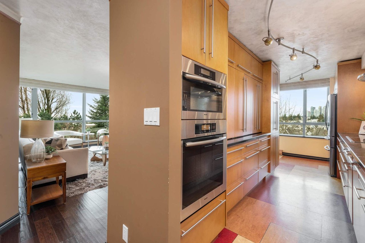 601-6622 Southoaks Crescent