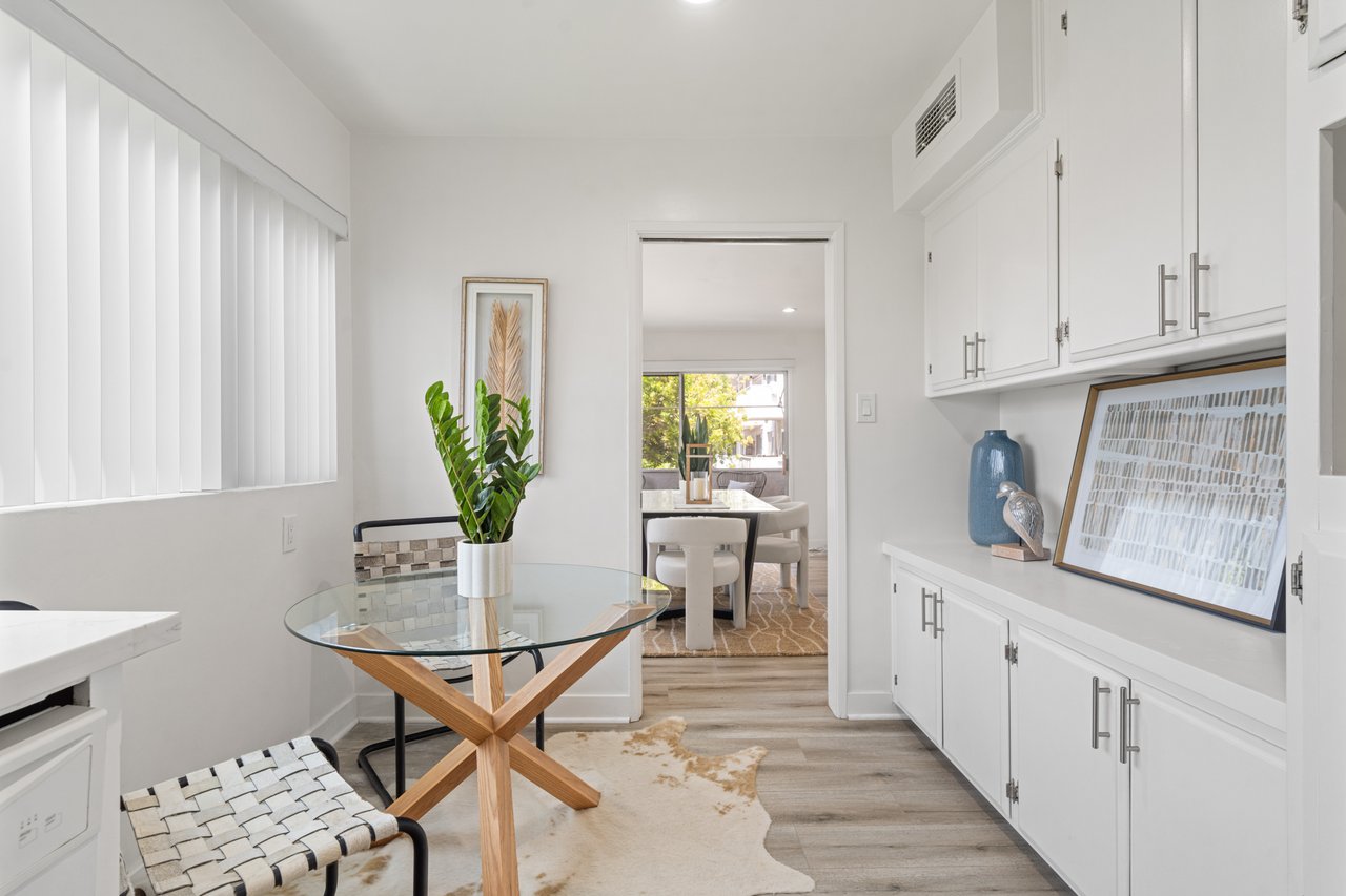 400 S Los Robles Avenue #209