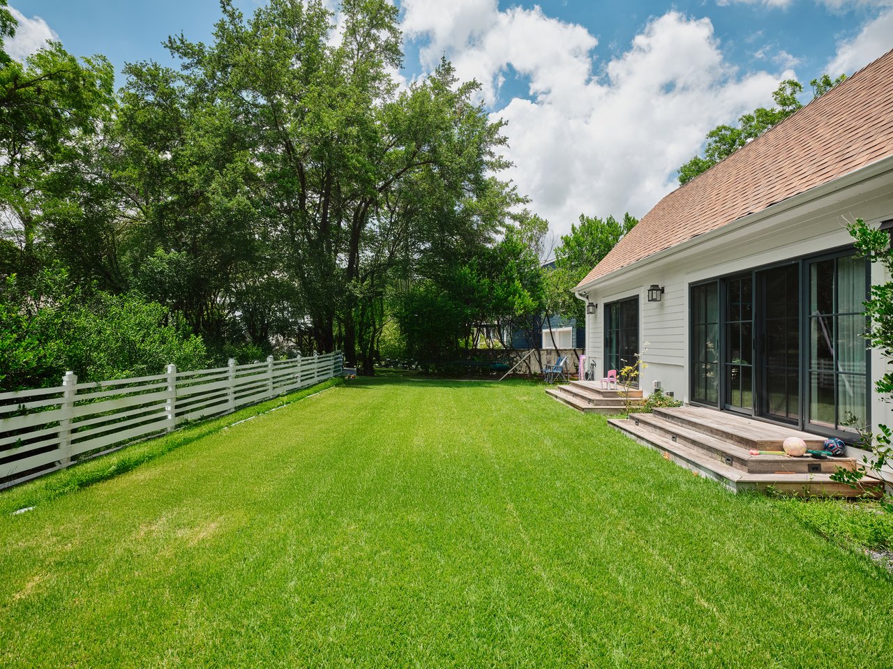 2501 Tower Dr
