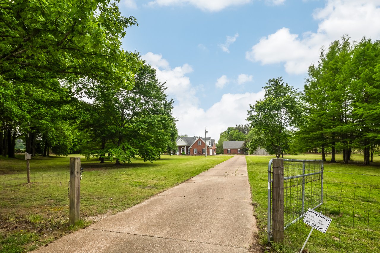 1095 CULBREATH RD