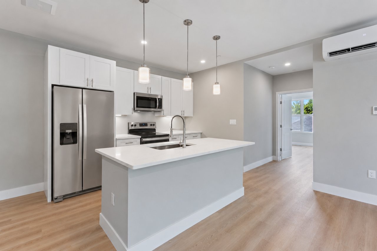 298 Main Street, 3E